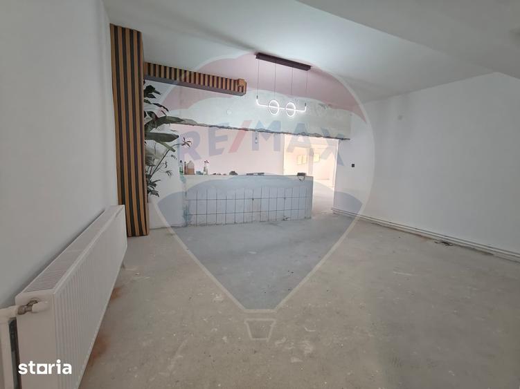 Spațiu comercial, de 535.37 mp, în Central