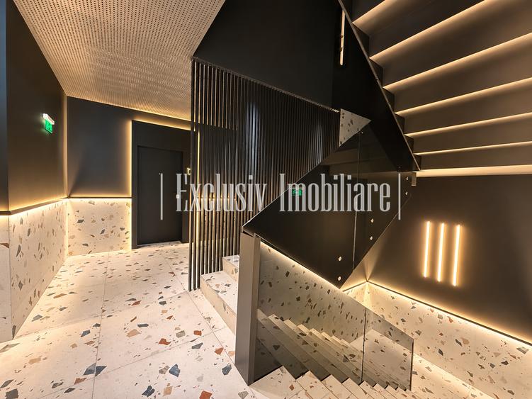 Apartament cu 3 camere decomandat în Delfinariu