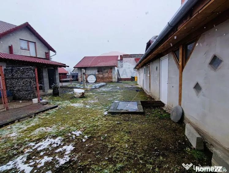 Casă cu 3 camere cu Teren 368 Mp în Sud