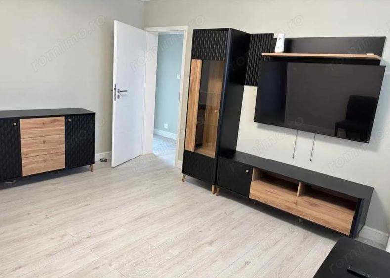 Apartament cu 3 camere semidecomandat, mobilat în Parcul Circului