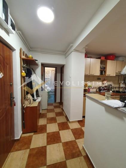 Apartament cu 2 camere decomandat în Astra
