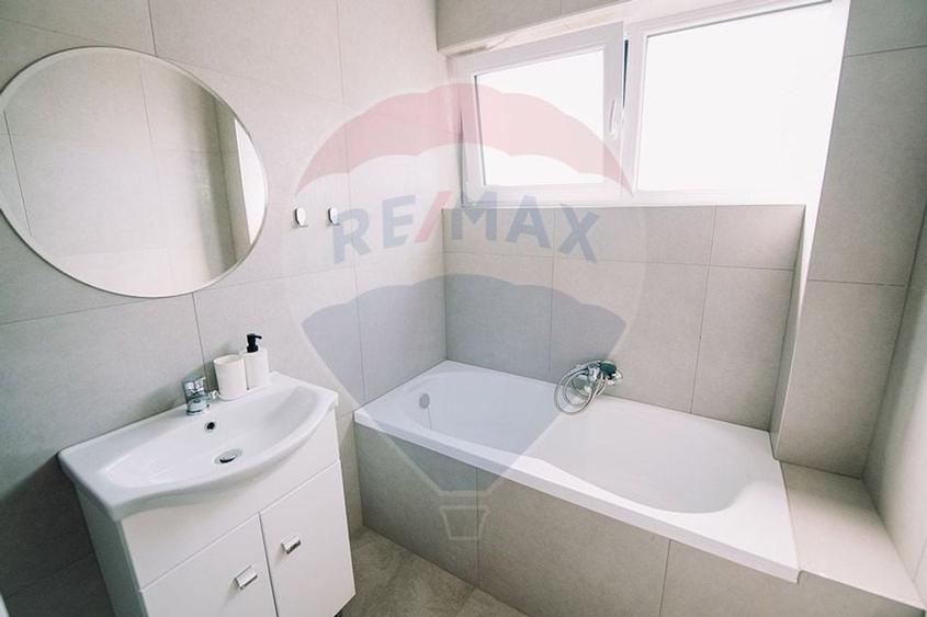 Apartament cu 2 camere decomandat în Podgoria