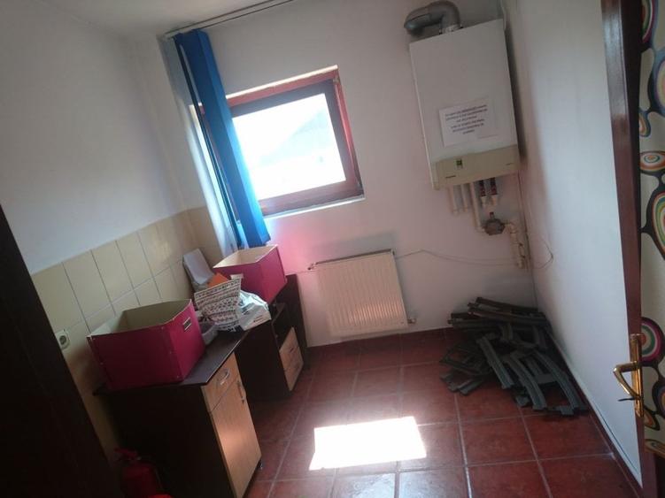 Casă cu 5 camere cu Teren 170 Mp în Iancului