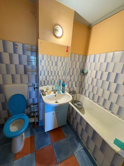 Apartament cu 2 camere decomandat în Titan