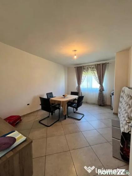 Casă cu 3 camere cu Teren 1000 Mp în Central