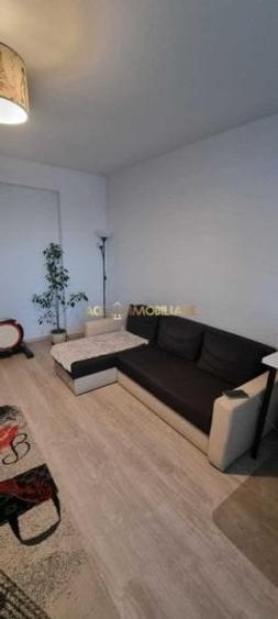 Apartament cu 2 camere decomandat, mobilat în Păcii