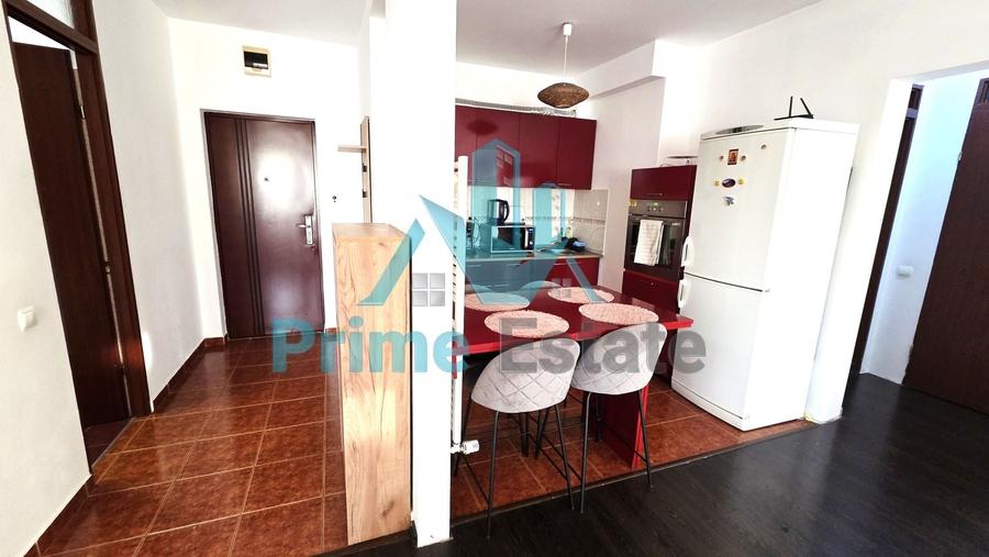 Apartament cu 3 camere semidecomandat, mobilat în Semicentral
