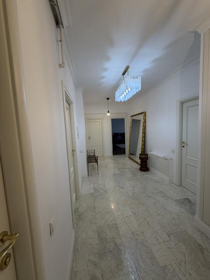 Apartament cu 3 camere decomandat, mobilat în Grozăvești