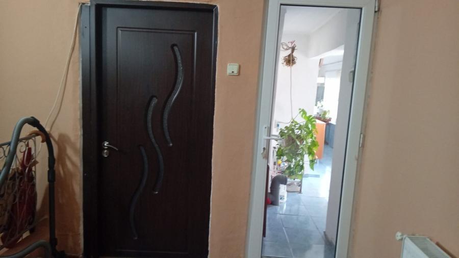 Casă individuală cu 4 camere cu Teren 300 Mp în Fundeni