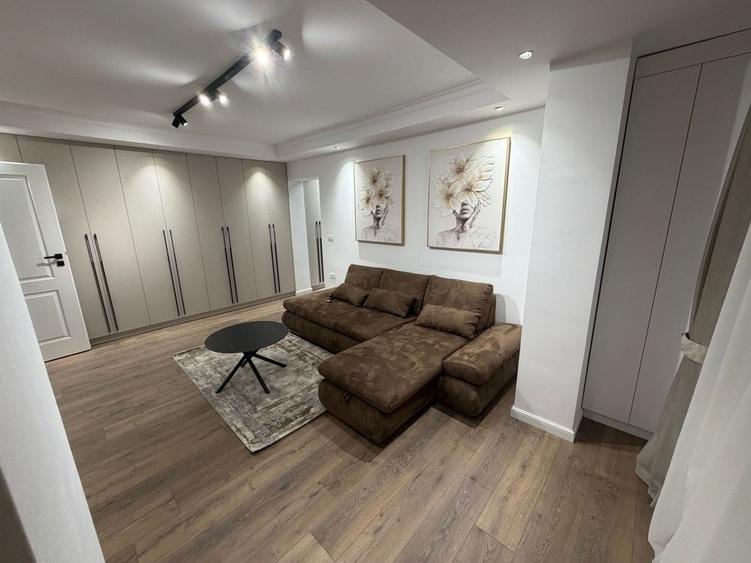 Apartament cu 2 camere semidecomandat în Ultracentral