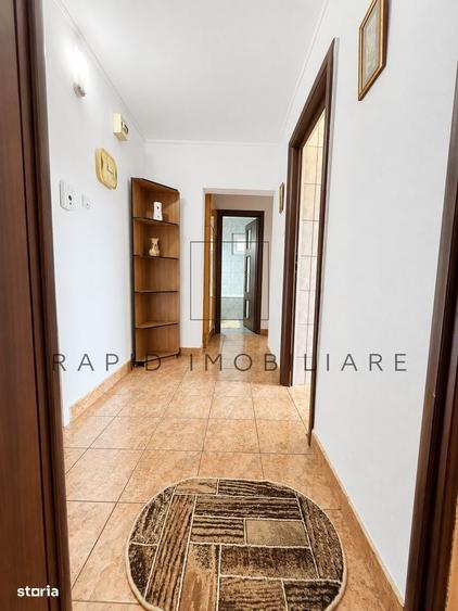 Apartament cu 2 camere decomandat în Micro 18