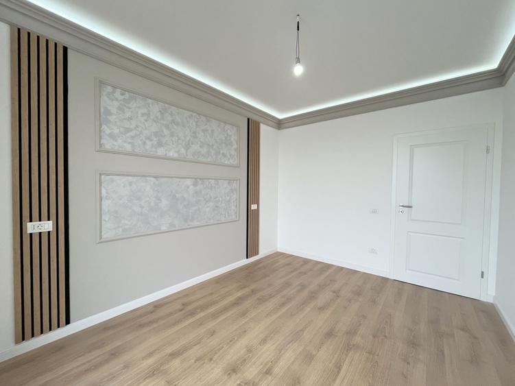 Apartament cu 3 camere semidecomandat în Torontalului