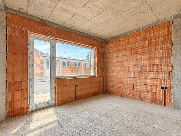 Apartament cu 2 camere semidecomandat în Mărăști