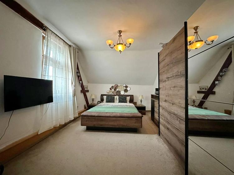 Apartament cu 6 camere nedecomandat în Centrul Istoric
