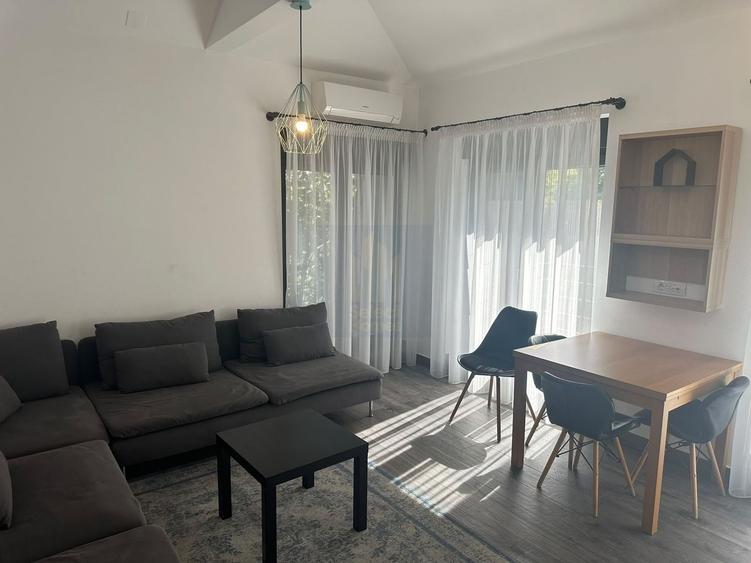 Apartament cu 4 camere decomandat, mobilat în Cotroceni