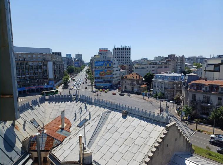 Garsonieră decomandată în Romană