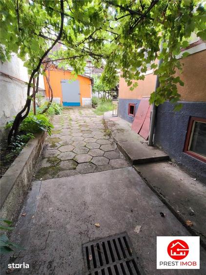Apartament cu 5 camere în Central