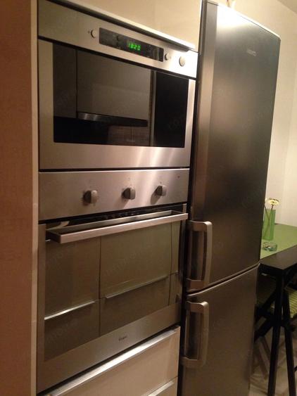 Apartament cu 3 camere semidecomandat în Exterior Vest