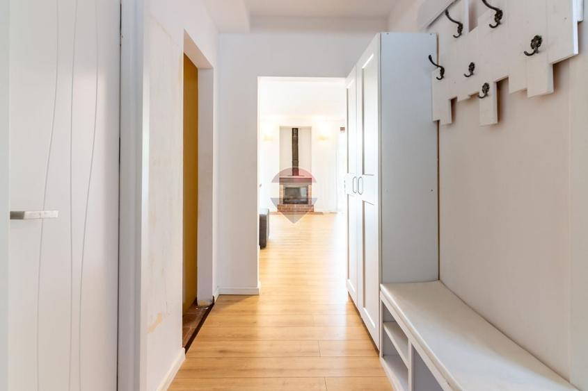 Casă individuală cu 6 camere cu Teren 751 Mp în Corbeanca