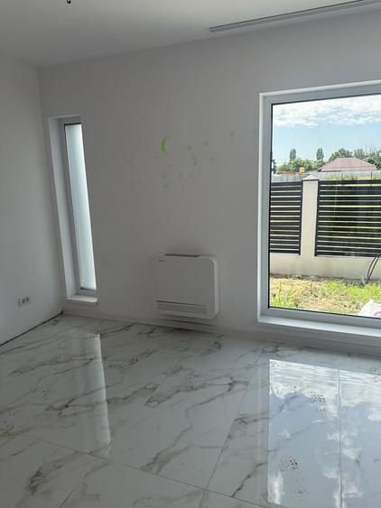 Casă cu 4 camere în Dârvari