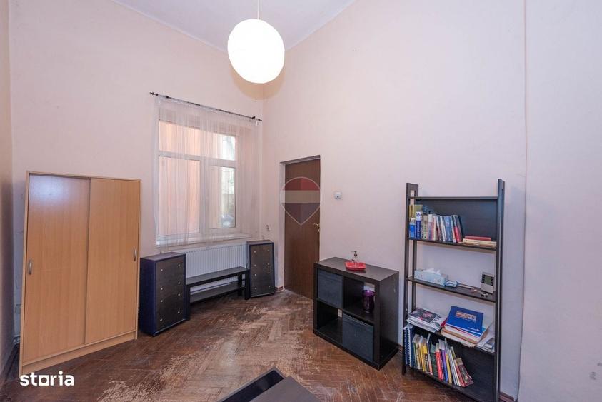 Apartament cu 3 camere semidecomandat în Parcul Carol