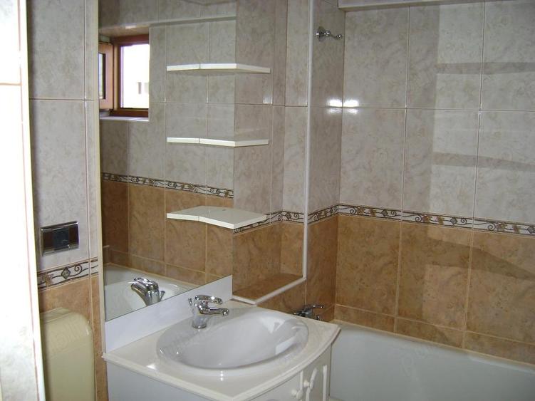 Apartament cu 2 camere semidecomandat în Micălaca