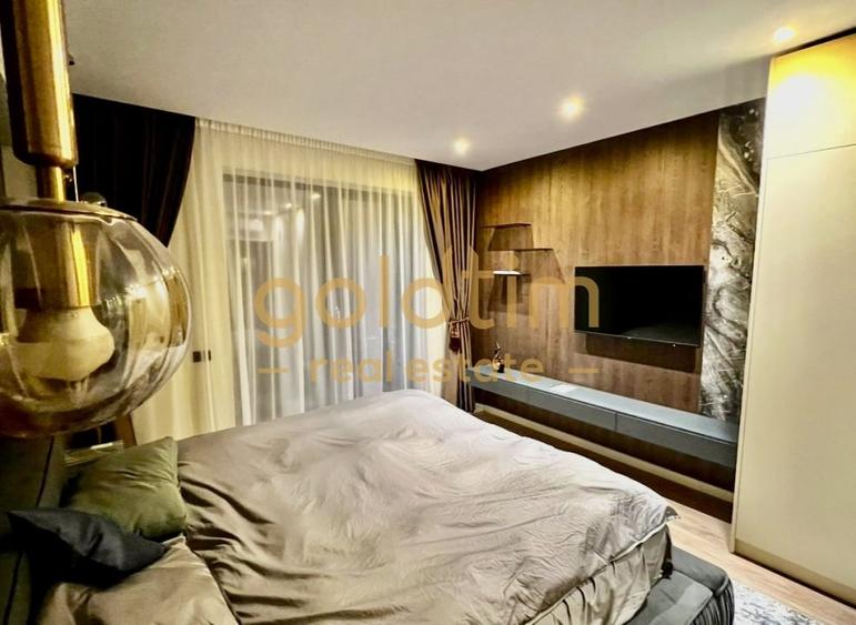 Penthouse cu 5 camere decomandat, mobilat în Pipera