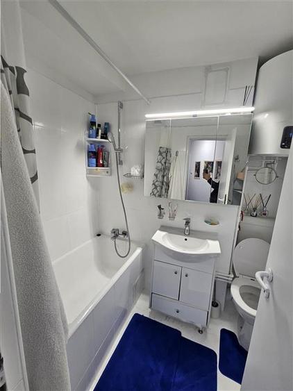 Apartament cu 3 camere decomandat, mobilat în Pantelimon