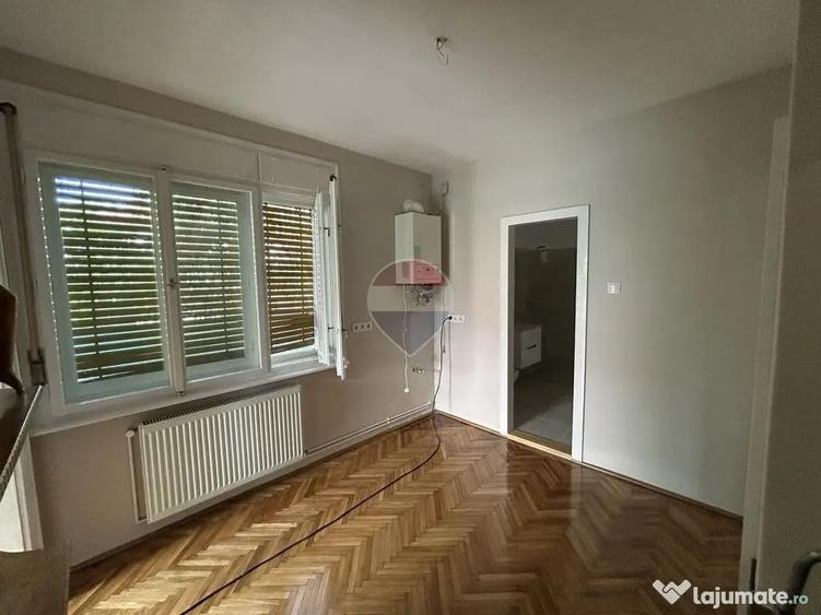 Spațiu comercial, de 135 mp, în Valea Roșie