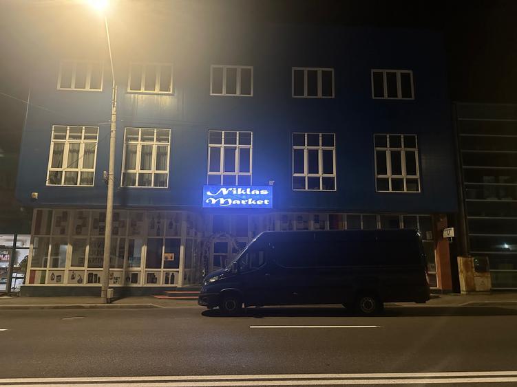 Spațiu comercial, de 60 mp, în Exterior Vest