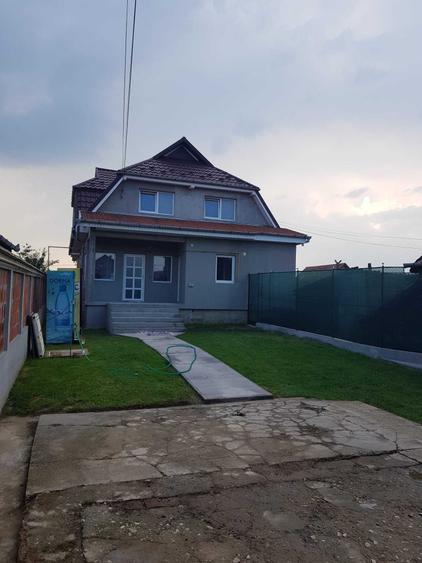 Casă cu 2 camere în Central
