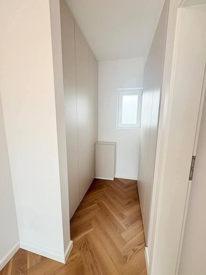 Duplex cu 5 camere cu Canalizare în Dobroești