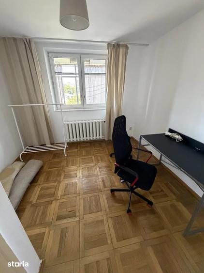 Apartament cu 3 camere semidecomandat, mobilat în Drumul Taberei