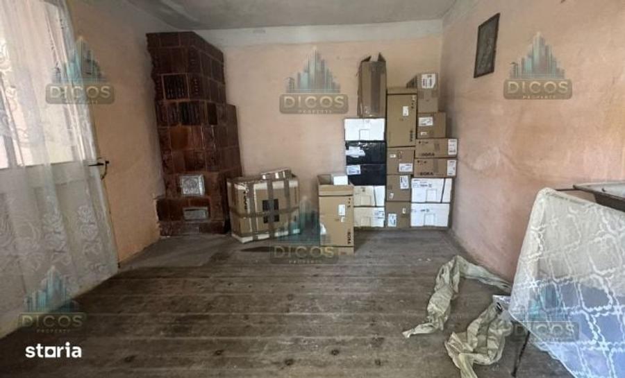 Casă cu 3 camere în Uiești