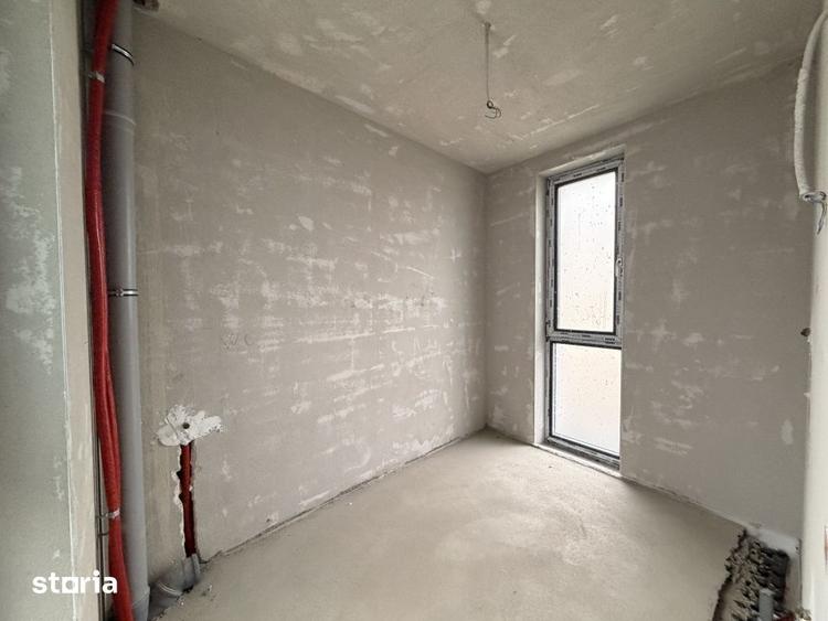 Casă cu 6 camere cu Teren 300 Mp în Gruia