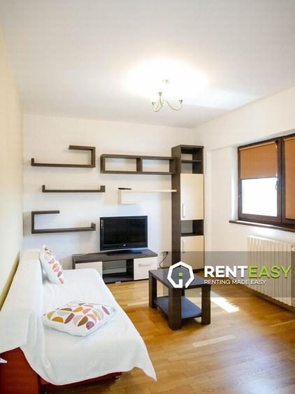 Apartament cu 3 camere în Podul de Fier