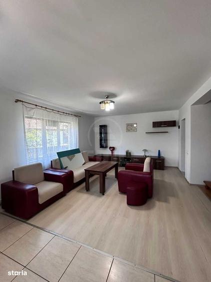 Casă cu 3 camere semidecomandat în Florești