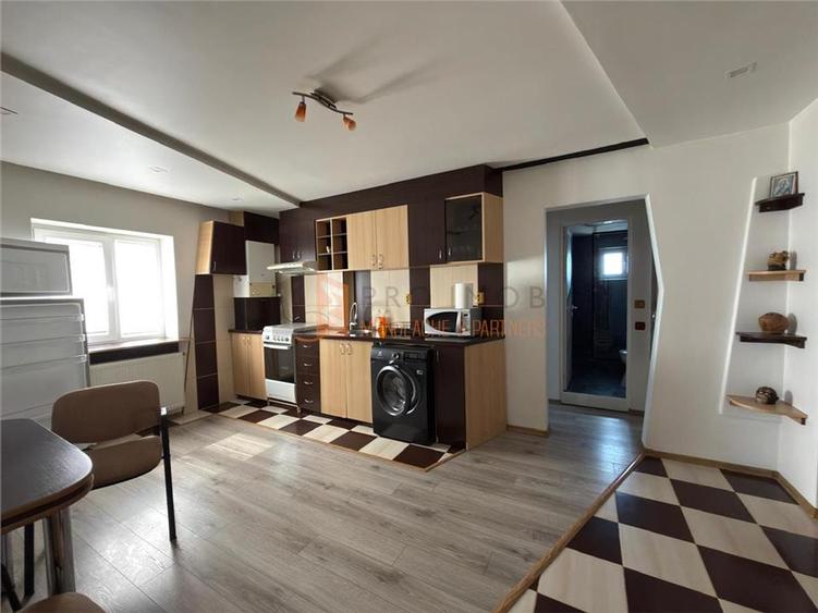 Apartament cu 2 camere decomandat, mobilat în Dorobanți 2