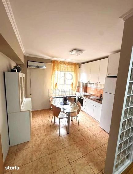 Apartament cu 3 camere decomandat în Aradului — fotografia 3