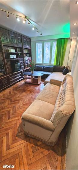 Apartament cu 4 camere semidecomandat, mobilat în Militari