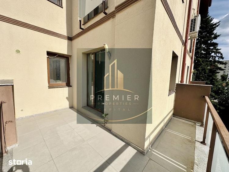 Apartament cu 3 camere decomandat în Aviației