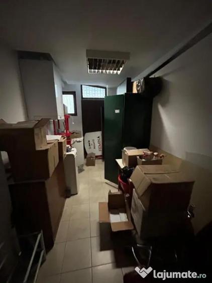 Spațiu comercial, de 143 mp, în Central