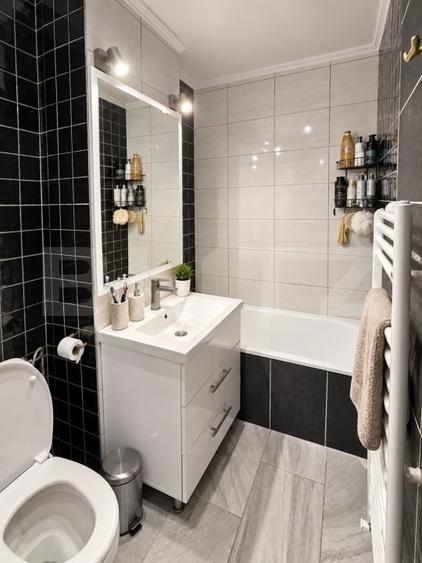 Apartament cu 3 camere decomandat, mobilat în Micro 4