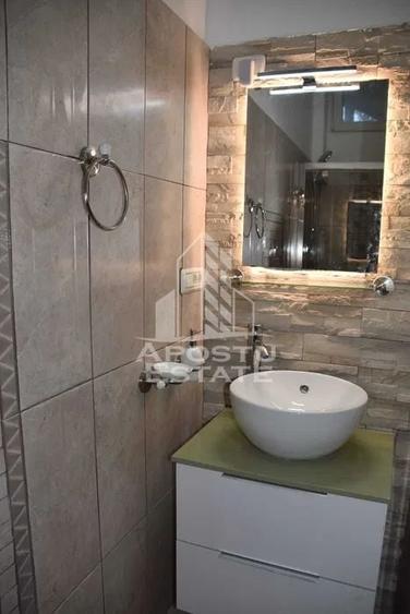 Apartament cu 2 camere semidecomandat, mobilat în Cetății