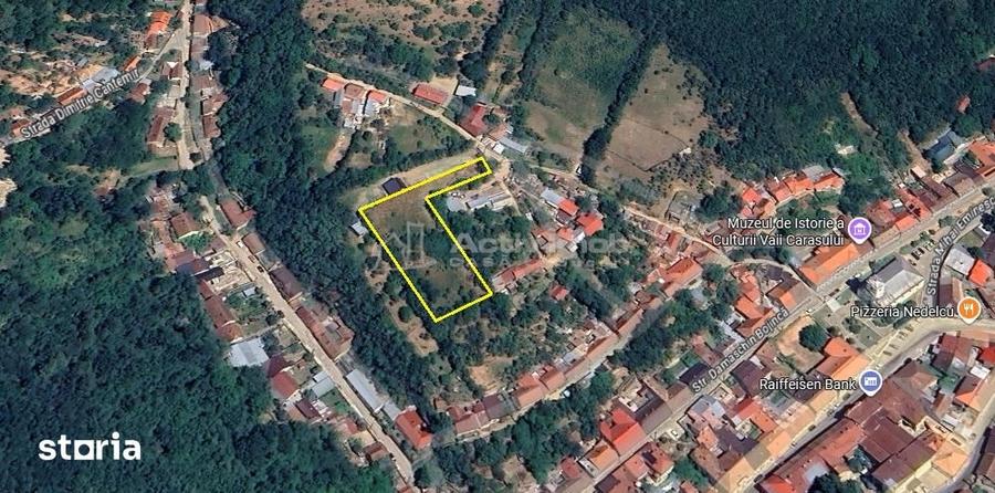 Teren de 2500 mp, în Central
