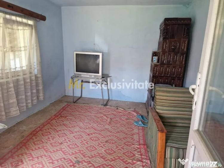 Casă cu 4 camere cu Teren 400 Mp în Călinești