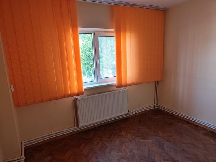 Apartament cu 2 camere decomandat în Ultracentral
