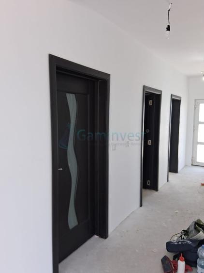 Casă individuală cu 4 camere cu Canalizare în Sântandrei