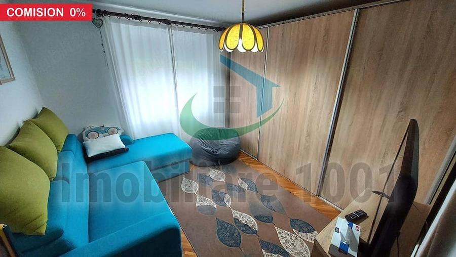 Apartament cu 4 camere decomandat în Central