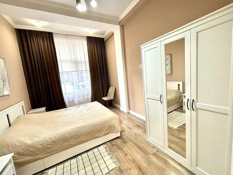 Apartament cu 2 camere decomandat în 1 Decembrie 1918